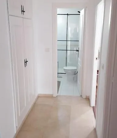 Views, Family & Private Parking In Alto Albayzin * Granada