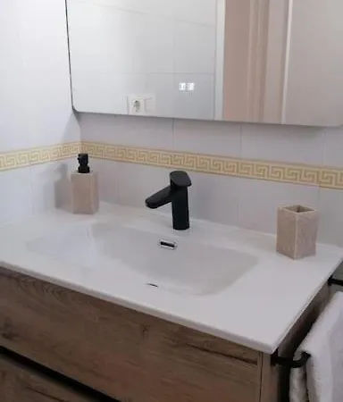 Apartment Views, Family & Private Parking In Alto Albayzin *