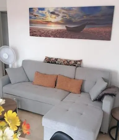 Views, Family & Private Parking In Alto Albayzin